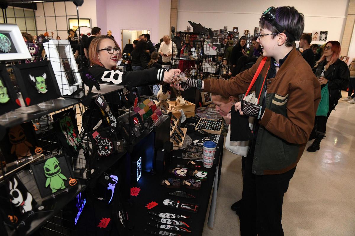 Sell at Comic Con